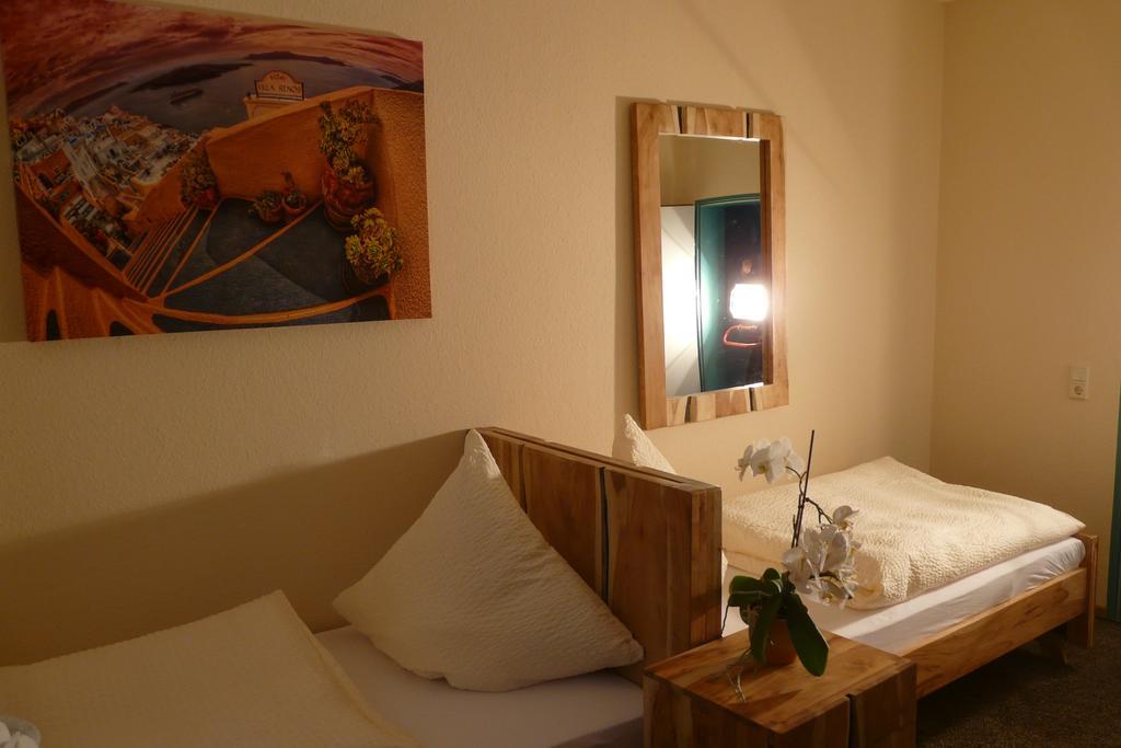 Hotel Kreuzbruchhof Burg Stargard Экстерьер фото